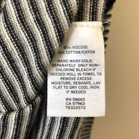 Treasure and Bond Black & White V Neck Knit - Picture 7 of 7